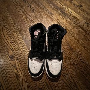 Nike Air Jordan Size 7Y (M7/W8.5)
